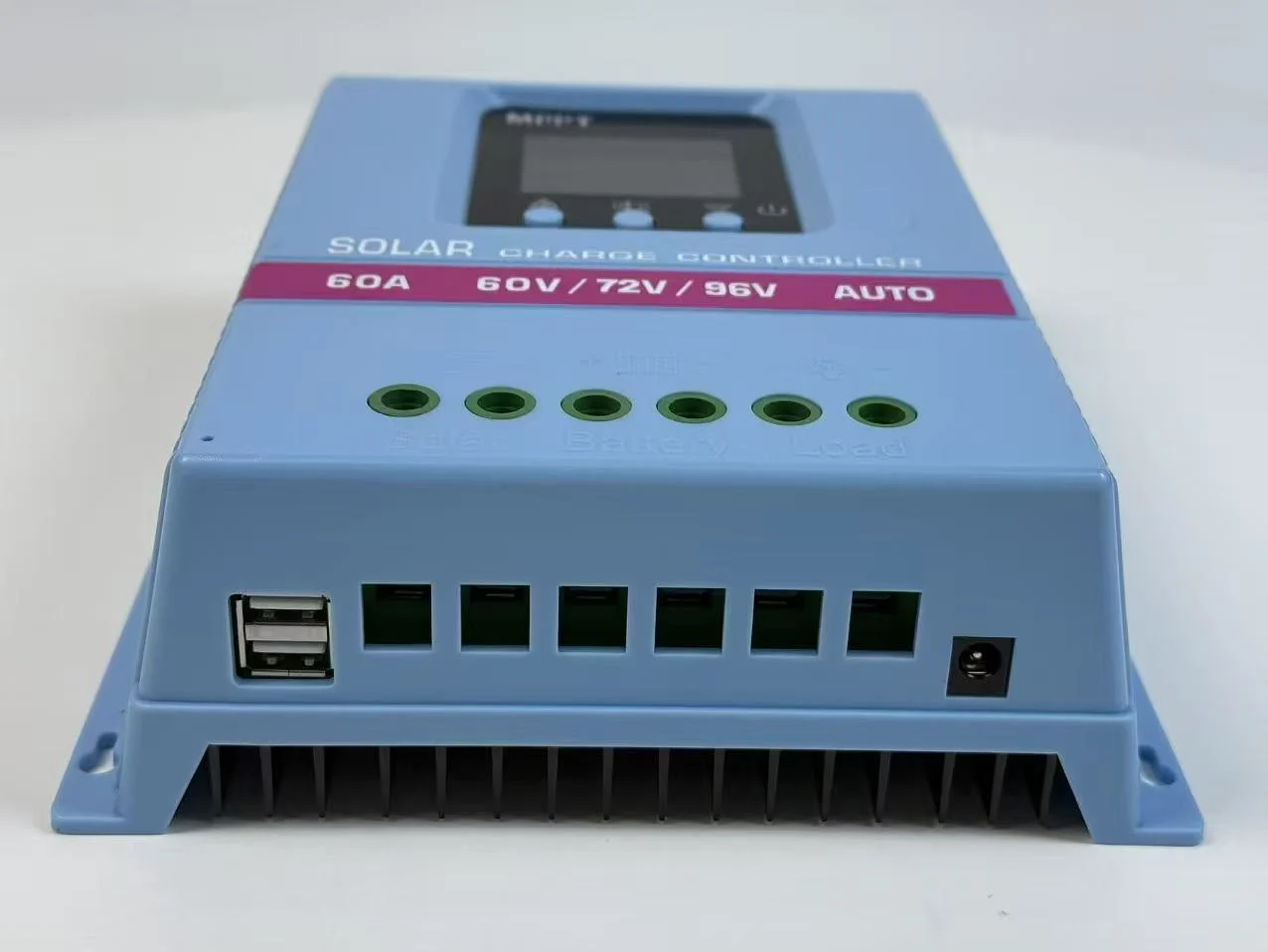 SA9660A connection terminals and USB ports close-up